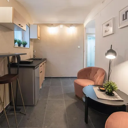 Manuela Varsavska Studio Apartments Zagreb Exterior photo